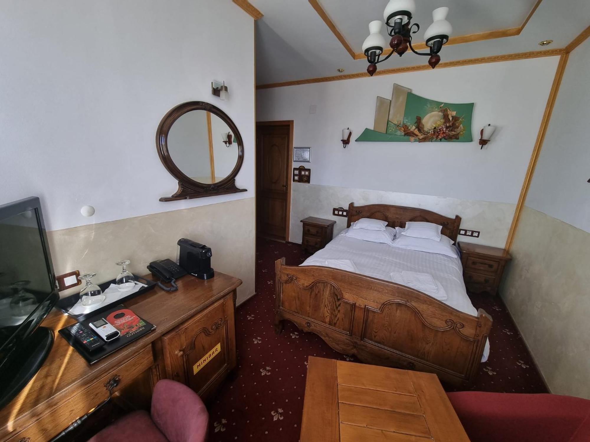 Pensiunea Milexim Cîmpia Turzii Extérieur photo